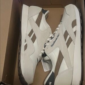 Reebok Men's Cream and Brown Sneakers